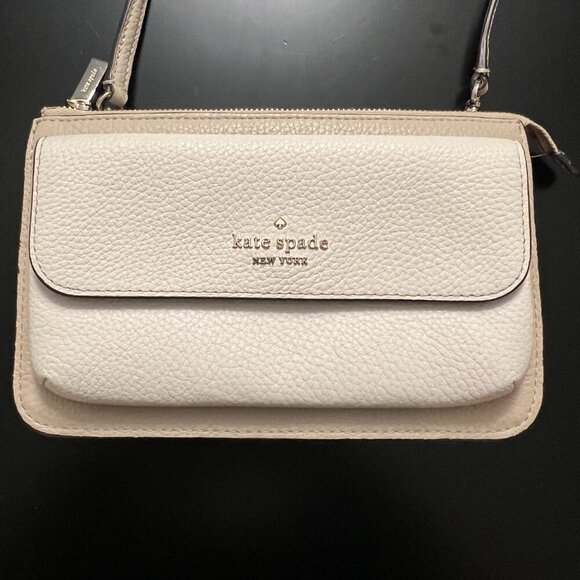 Kate Spade Leila Small Flap Crossbody Bag Light Sand Two-toned Leather Purse EUC - Picture 2 of 9